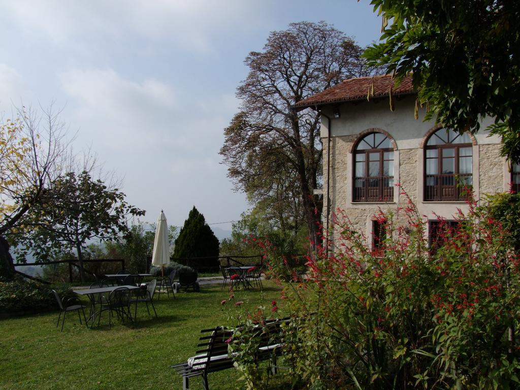 Bed and Breakfast Casa Branzele Trezzo Tinella Exterior foto