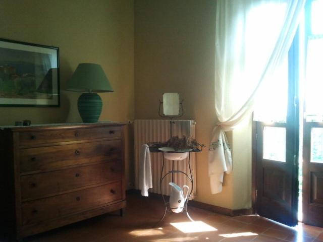 Bed and Breakfast Casa Branzele Trezzo Tinella Exterior foto