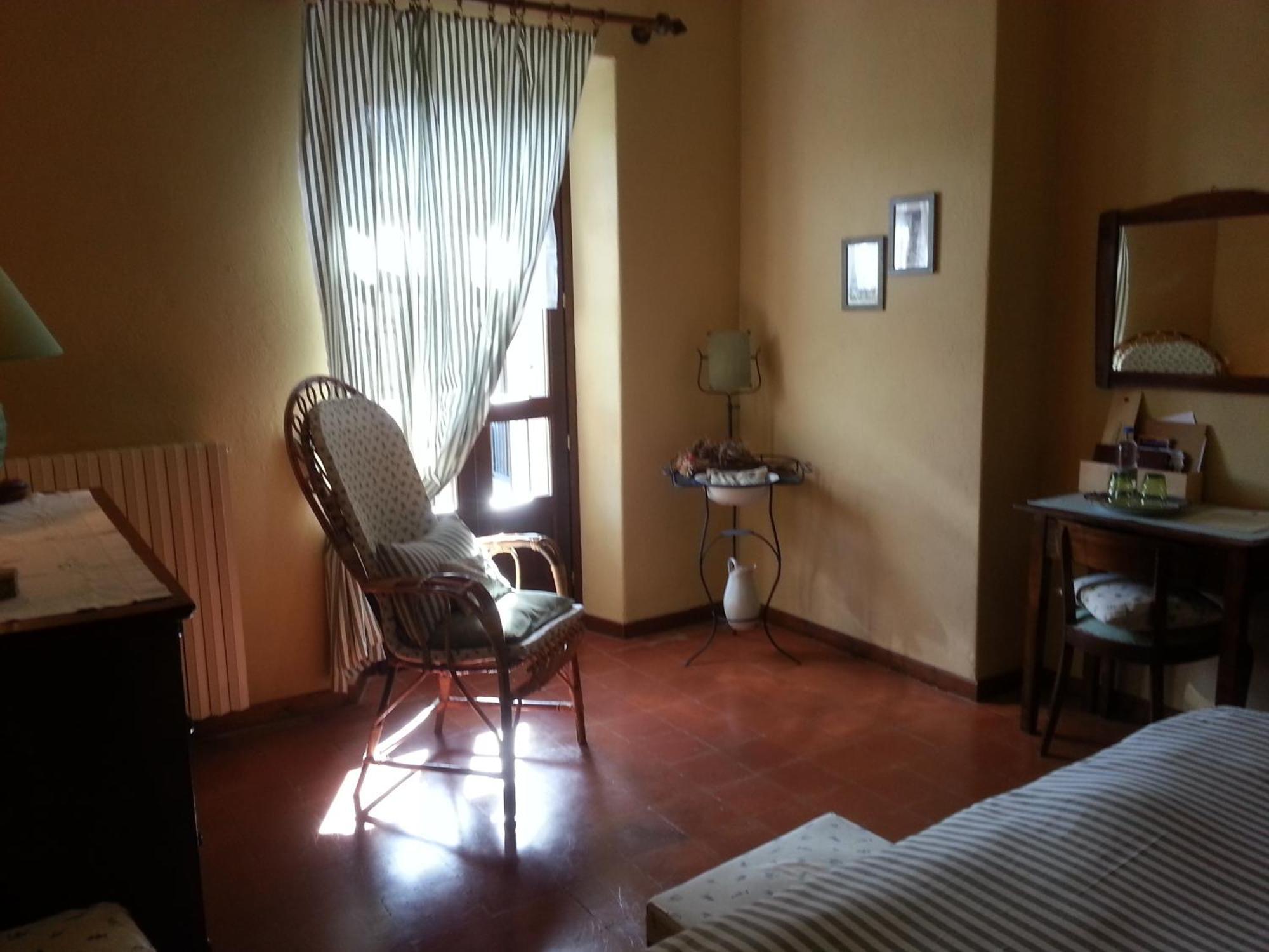 Bed and Breakfast Casa Branzele Trezzo Tinella Zimmer foto